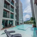 Peacefull New Condo Patong