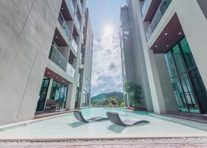 Peacefull New Condo Patong